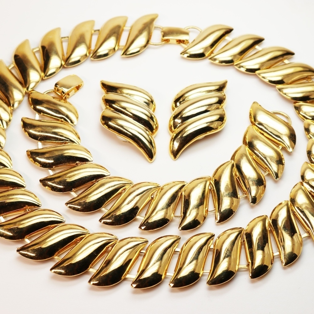 VINTAGE LISNER Demi Parure & ERWIN PEARL Earrings